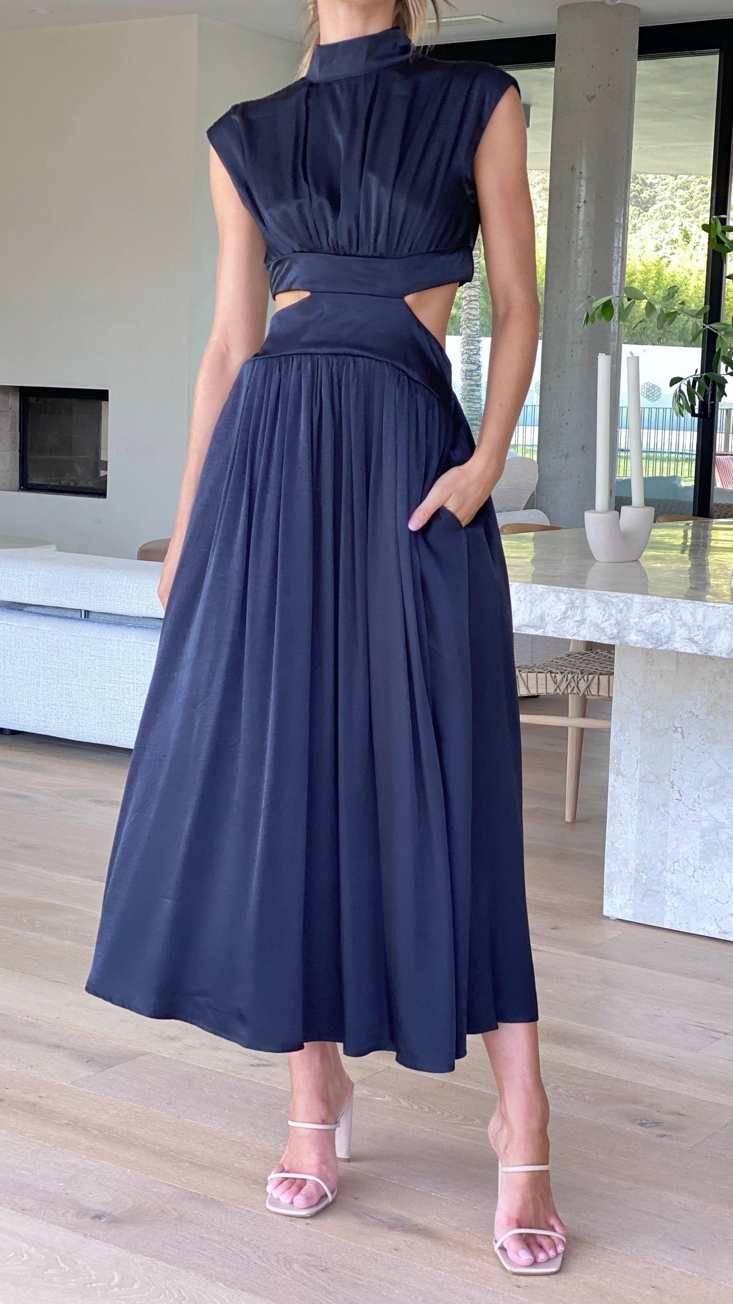 Cindie Midi Dress - Black