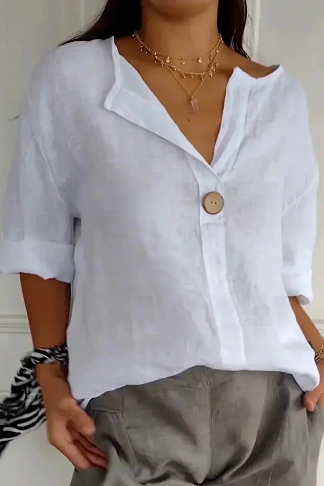White (Almost sold out) / 5XL (22-24)